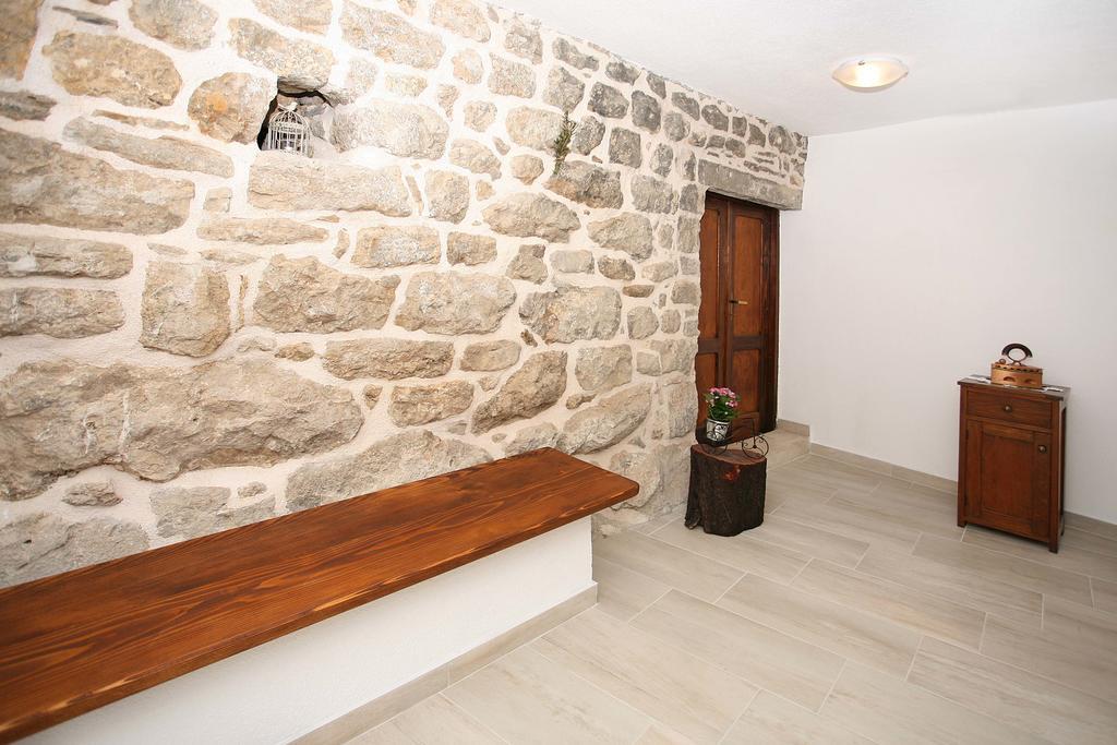 Holiday Home Miklica Klis ภายนอก รูปภาพ