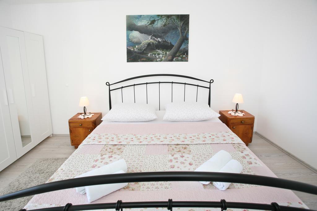 Holiday Home Miklica Klis ภายนอก รูปภาพ